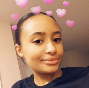 Meet your Posher, Trinity